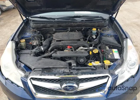 2010 Subaru Legacy 2.5I Limited z USA, uszkodzony, nr VIN 4S3BMCL60A3232094